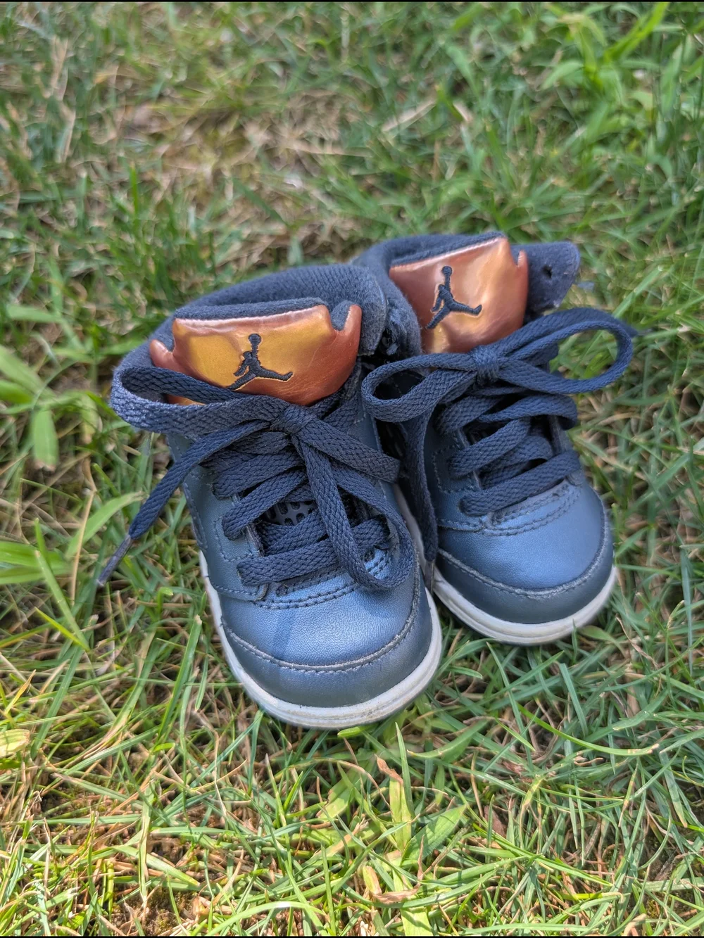 Jordan Kids Navy High-Top Sneakers with Metallic Copper Tongues